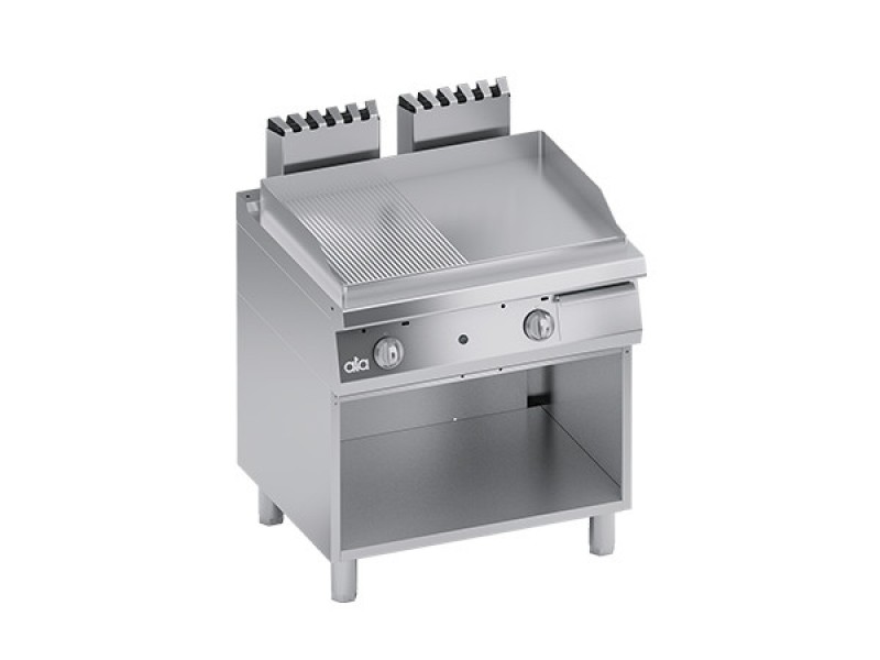 FRY TOP A GAS PIASTRA 1/2 LISCIA 1/2 RIGATA VANO A GIORNO SERIE 70 SOLUTION C2GFR10VV